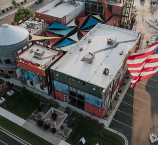 ContainerCorner-768 - Resized